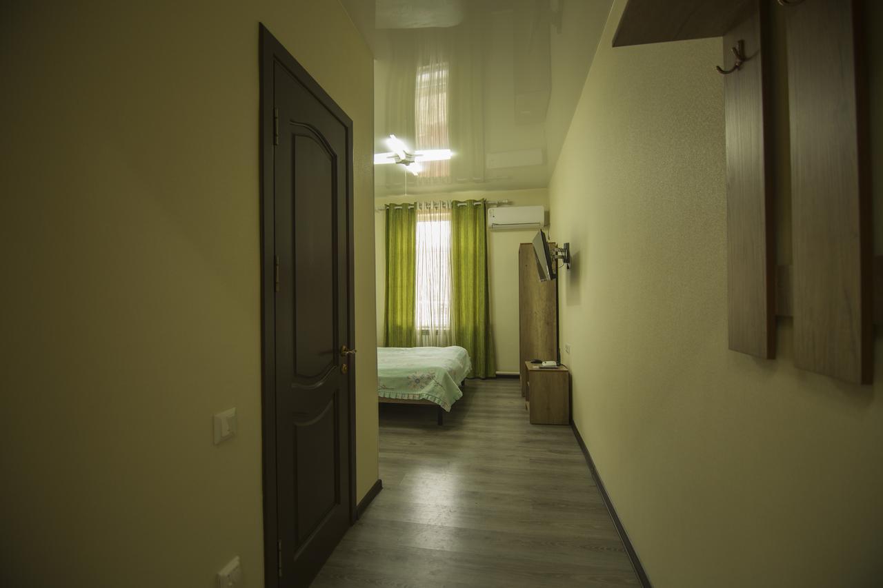أوش Hostel Esal المظهر الخارجي الصورة