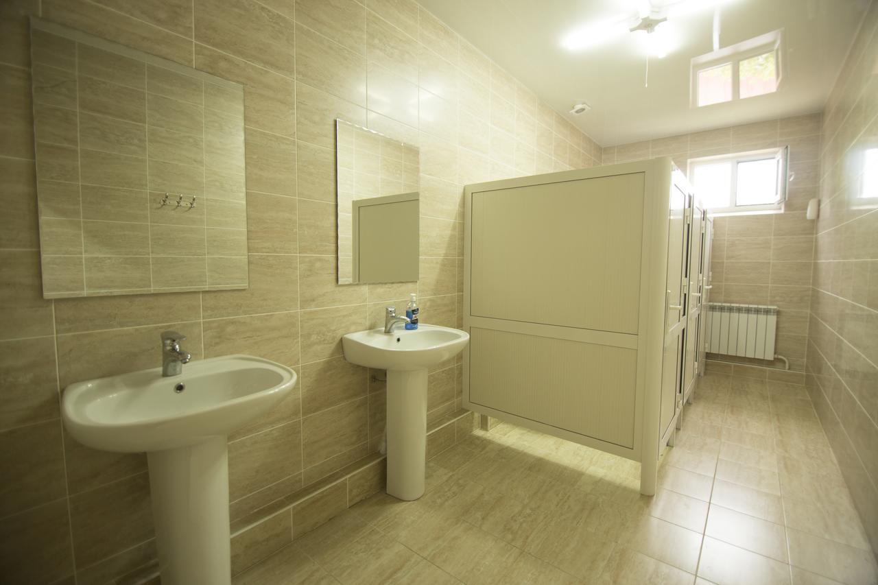 أوش Hostel Esal المظهر الخارجي الصورة